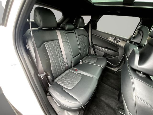 Certified Used 2024 White Kia X-Pro Prestige image 31