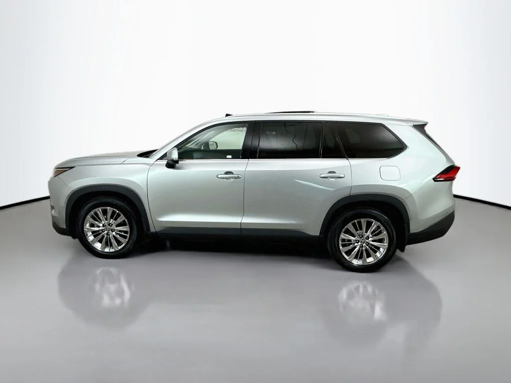 Used 2024 Silver Toyota Platinum image 4