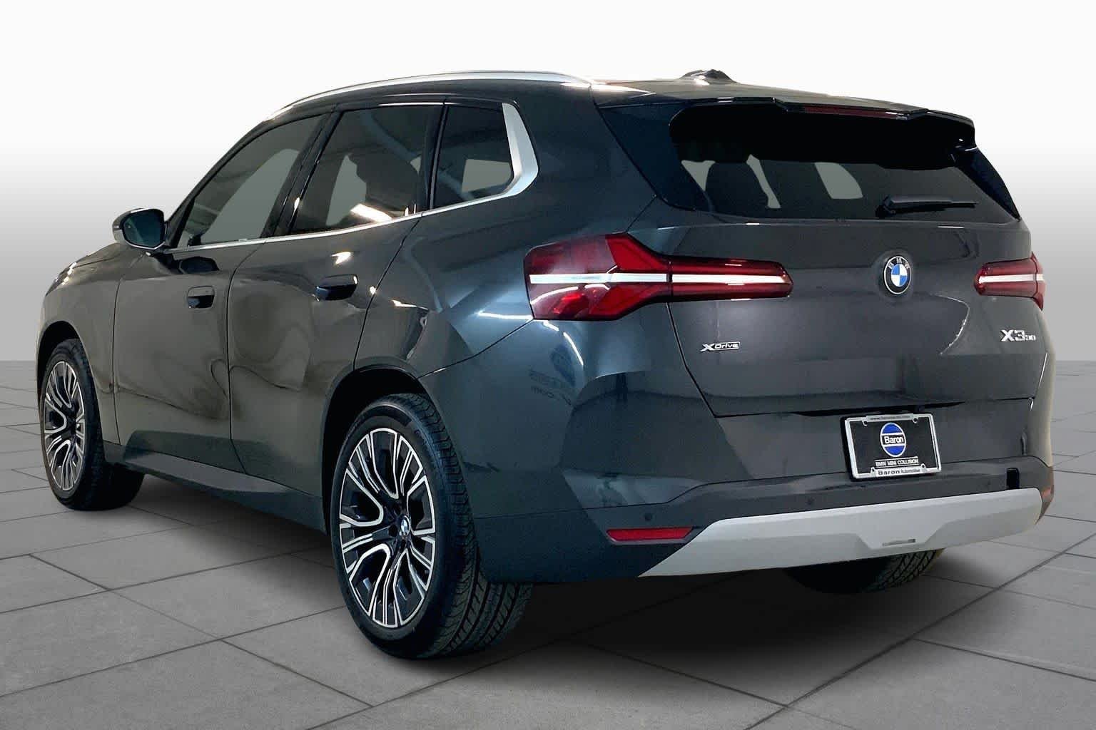 New 2026 Dark Graphite Metallic BMW 30 xDrive image 12