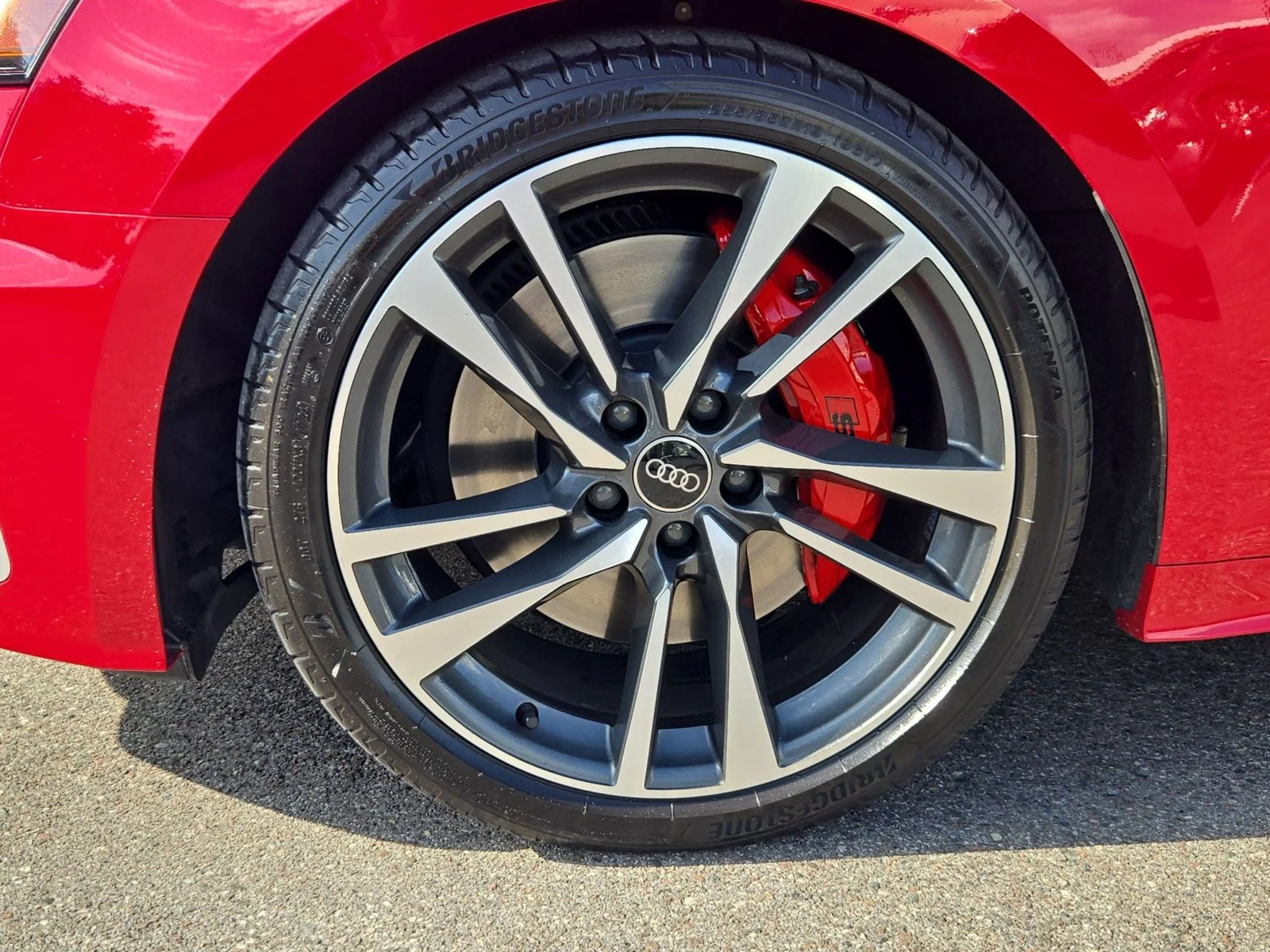 Used 2022 Tango Red Metallic/Black Roof Audi Premium Plus image 23