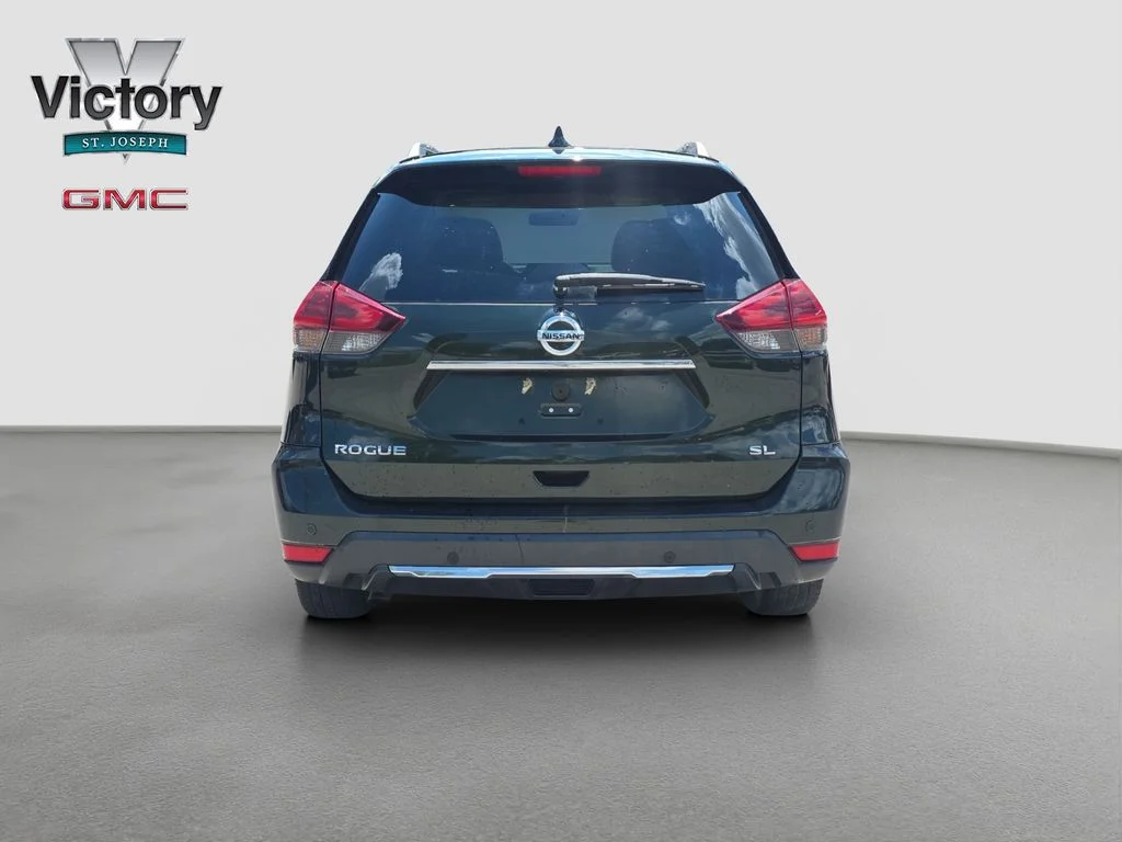 Used 2020 Green Nissan SL image 15