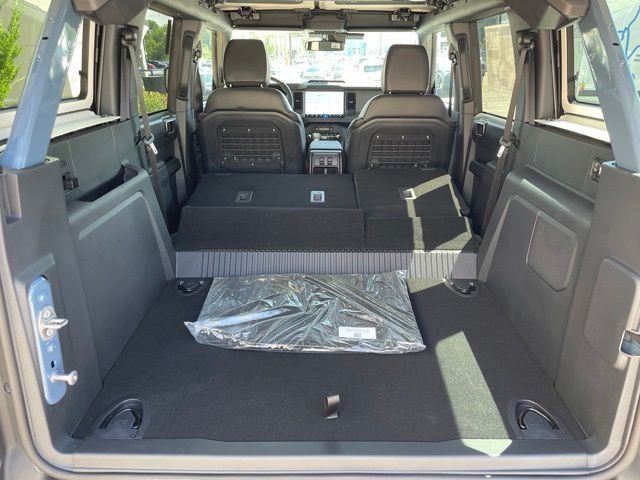 New 2025 Azure Gray Metallic Tri-Coat Ford Badlands® image 58