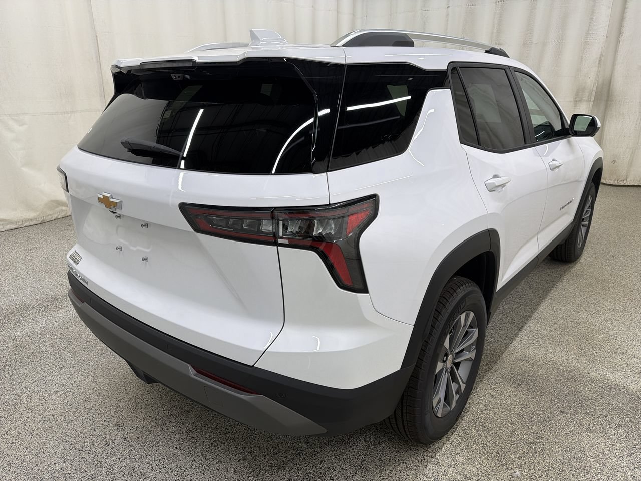 2026 Chevrolet Equinox LT - Photo 8