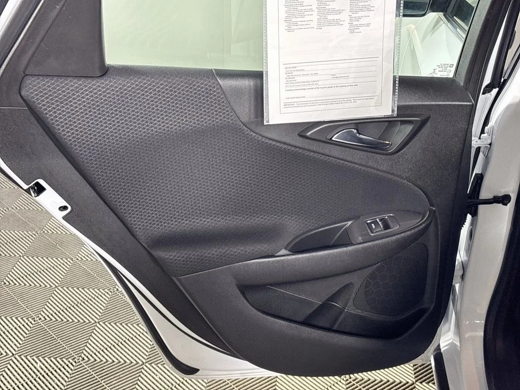 Used 2023 White Chevrolet LT image 17