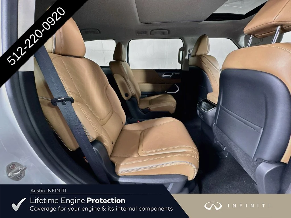 New 2027 White INFINITI LUXE image 37