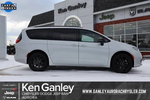 2024 Chrysler Pacifica