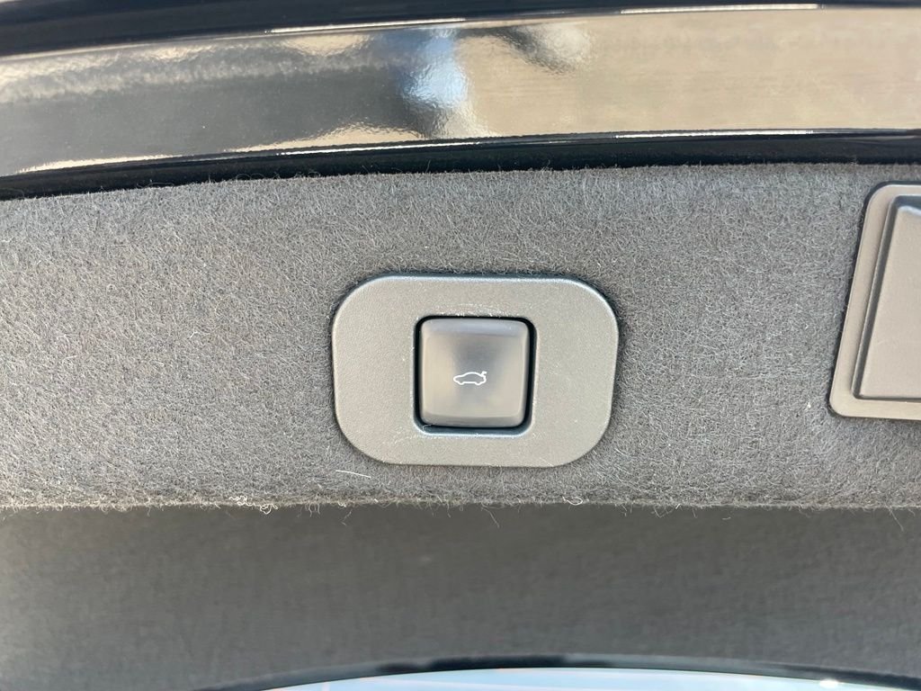 Used 2017 Black Lincoln Black Label image 35