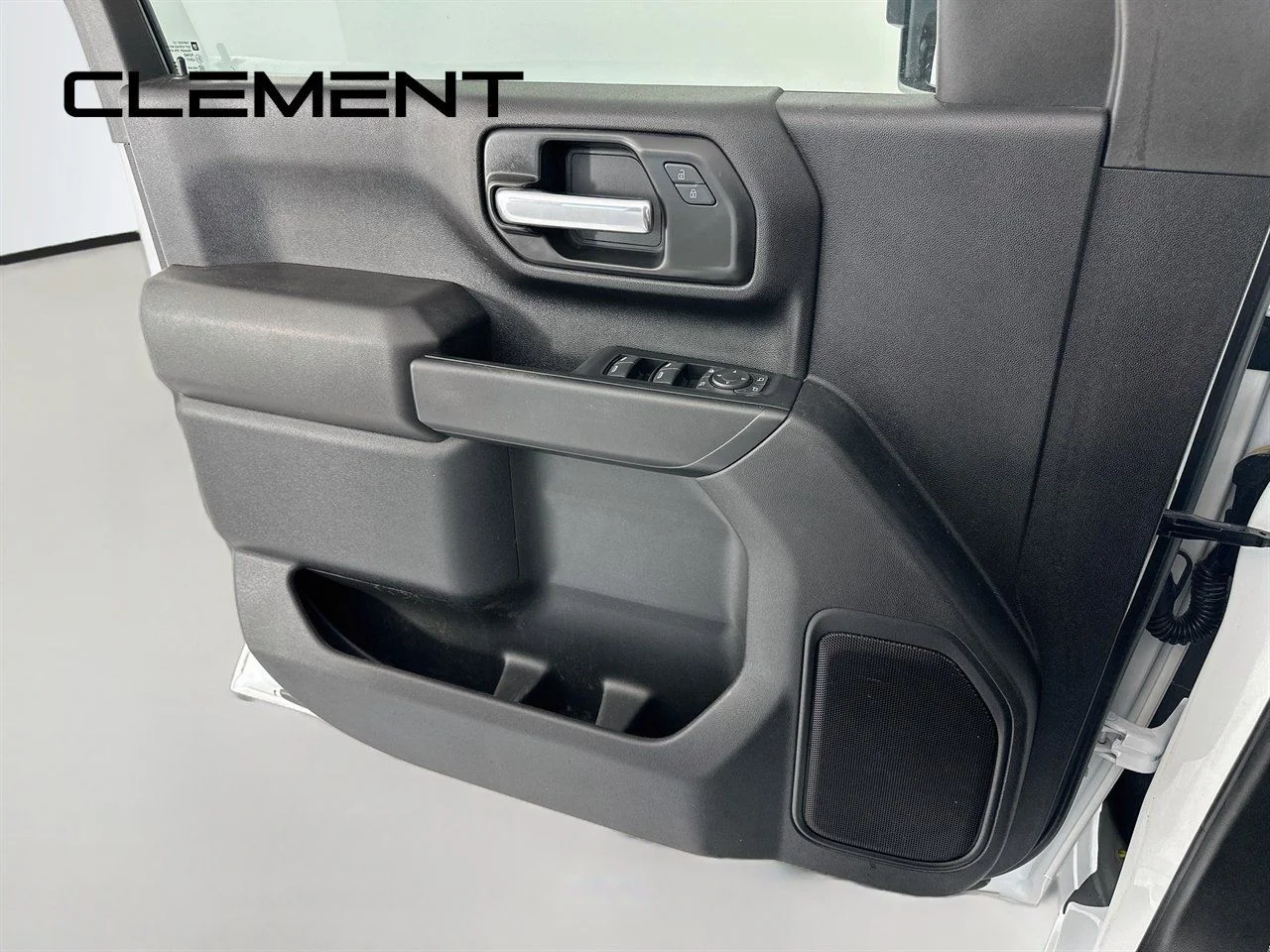 Used 2024 Summit White Chevrolet Custom image 24