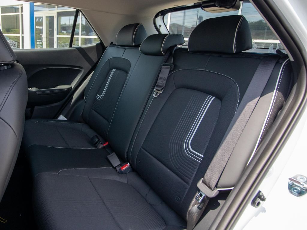 New 2026 White Hyundai SEL image 10