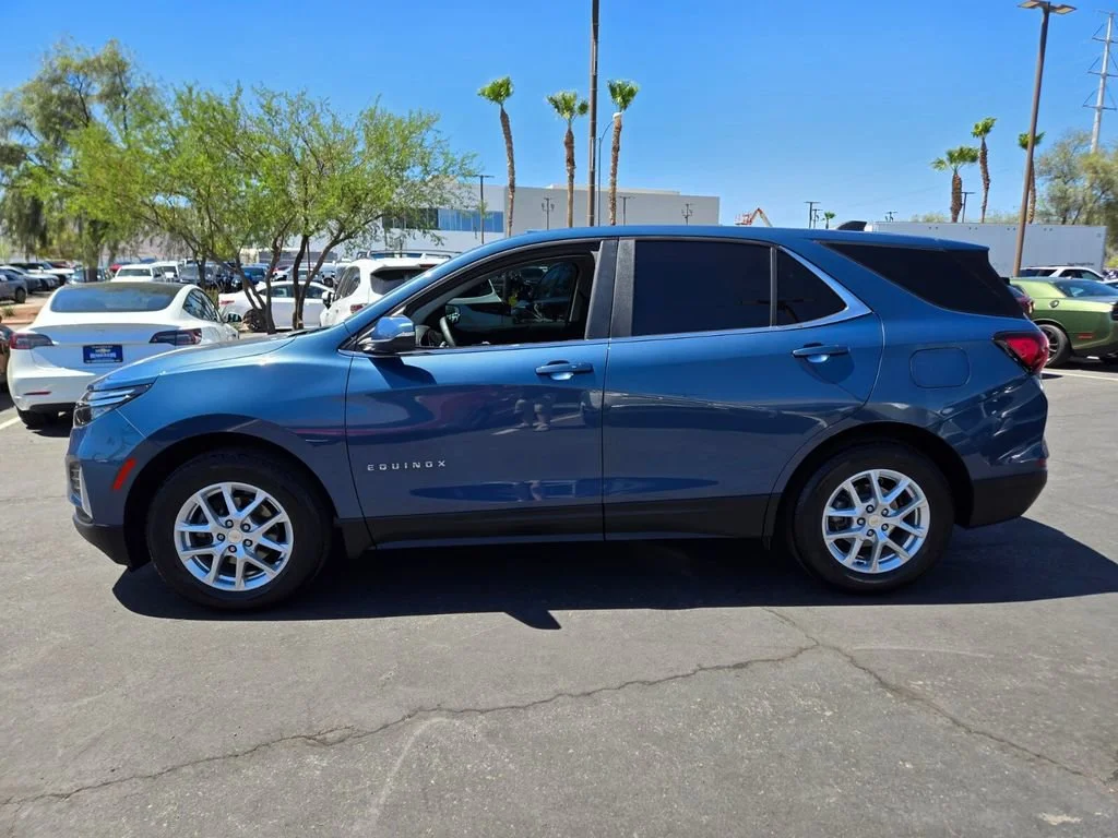 Used 2024 Lakeshore Blue Metallic Chevrolet LT image 3