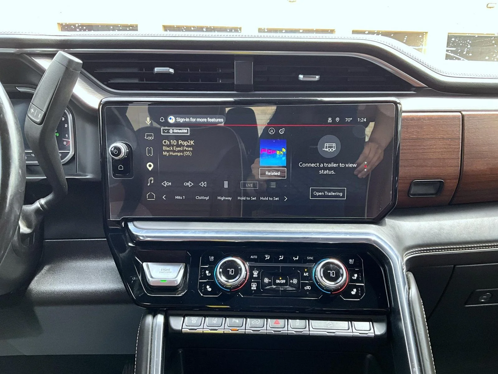 Used 2025 Silver GMC Denali Ultimate image 14