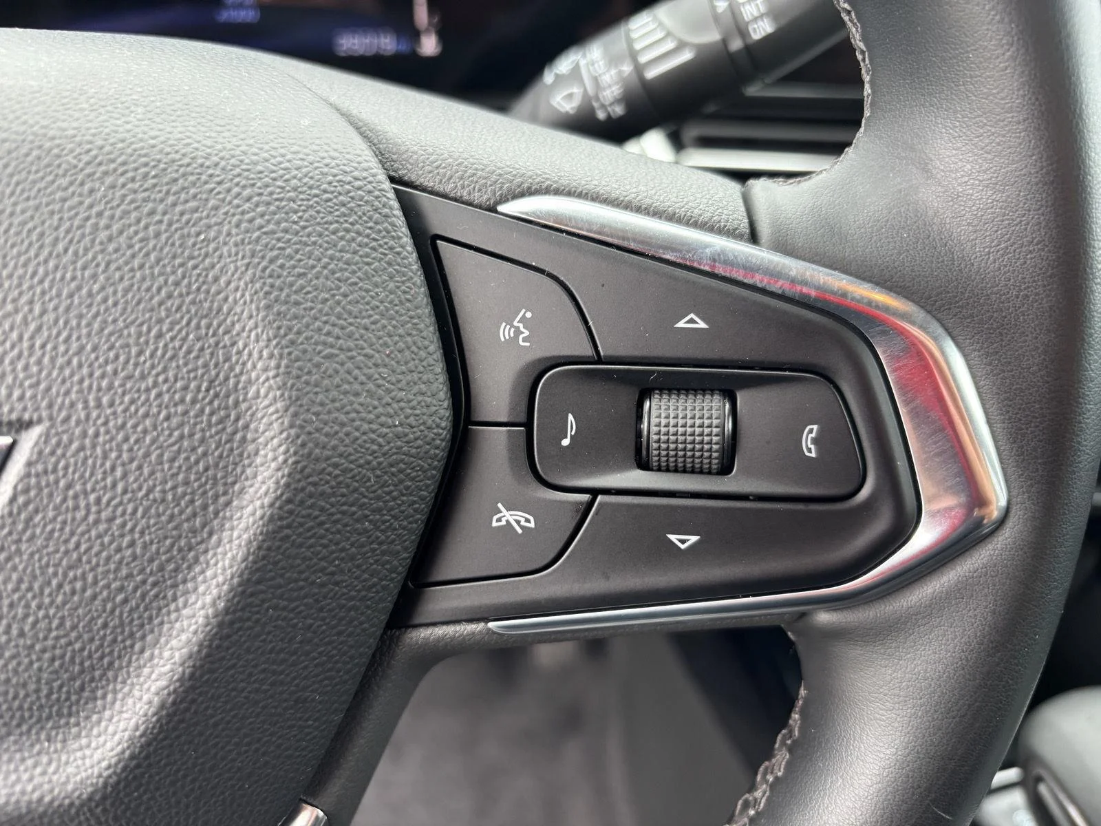 Used 2024 Crimson Metallic Chevrolet LT image 22