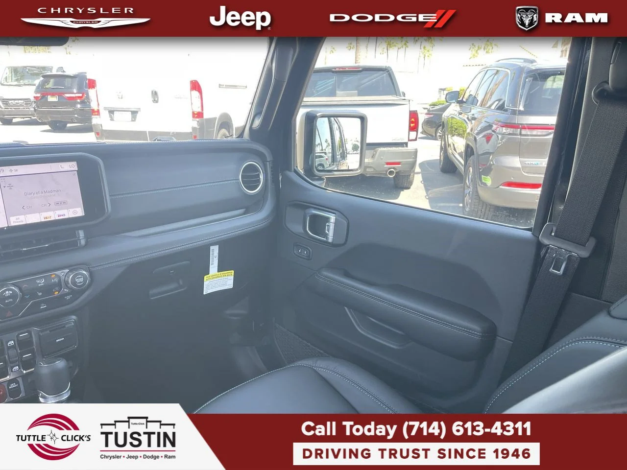 New 2026 Black Clear-Coat Exterior Paint Jeep Rewind image 3