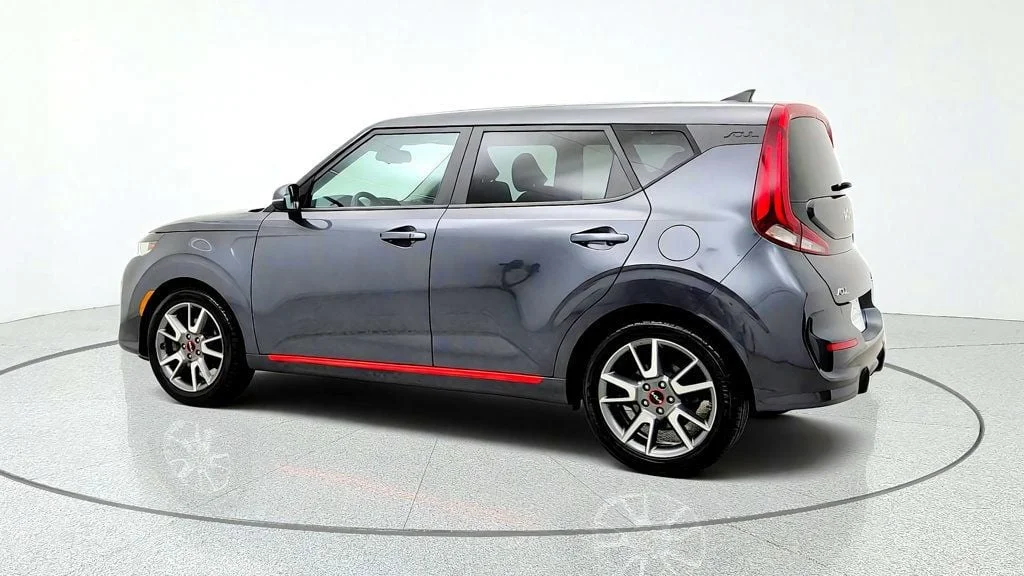Used 2022 Gravity Gray Kia Turbo DCT image 7