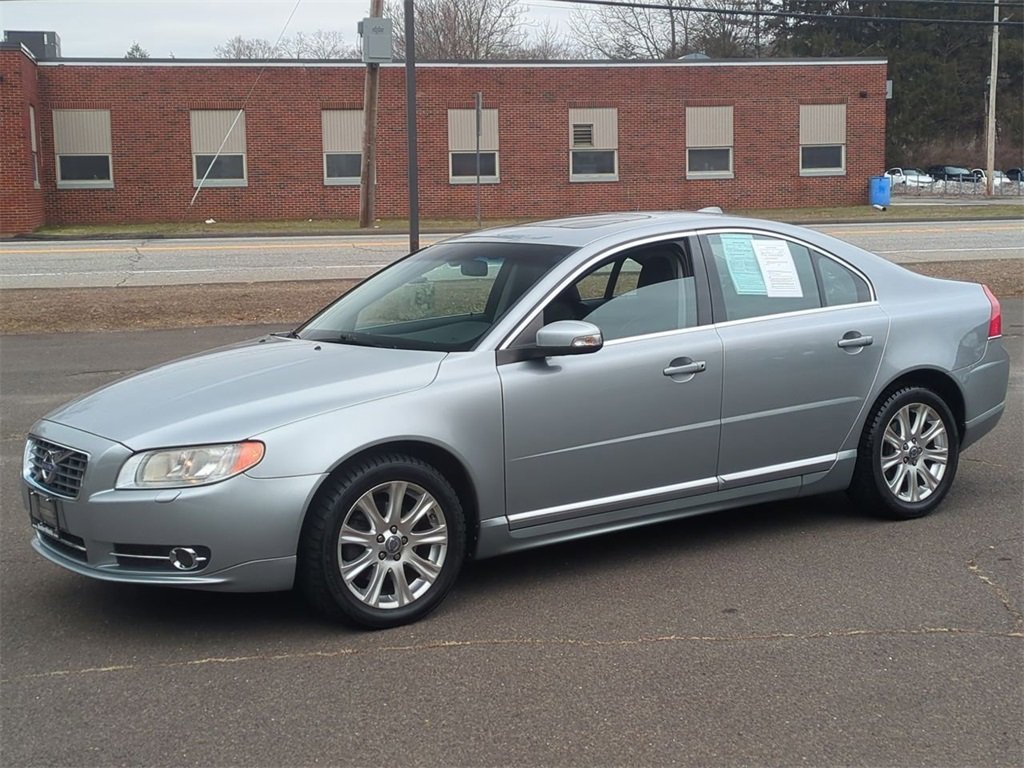 Used 2011 Volvo S80 3.2 with VIN YV1952AS4B1137826 for sale in Thomaston, CT