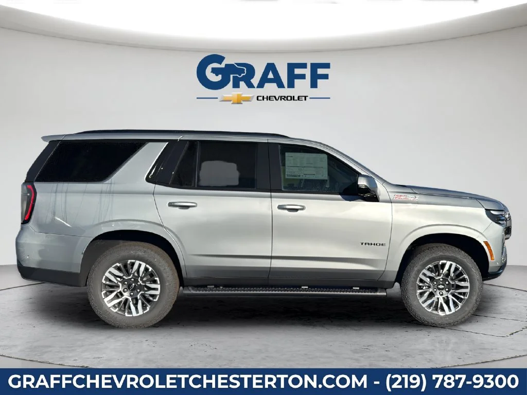 2027 Chevrolet Tahoe Z71 - Photo 9