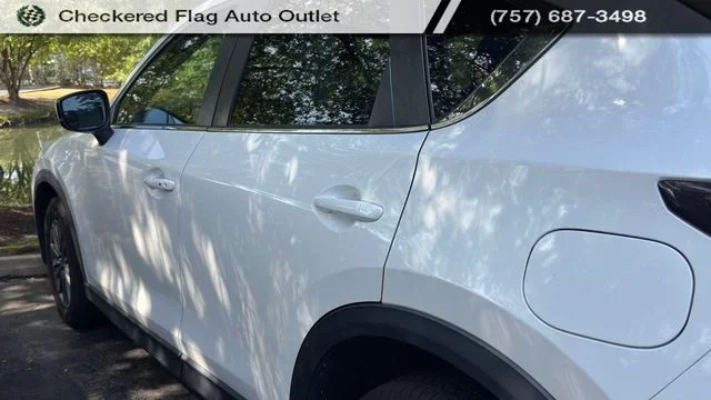Used 2017 Snowflake White Pearl Mazda Touring image 9