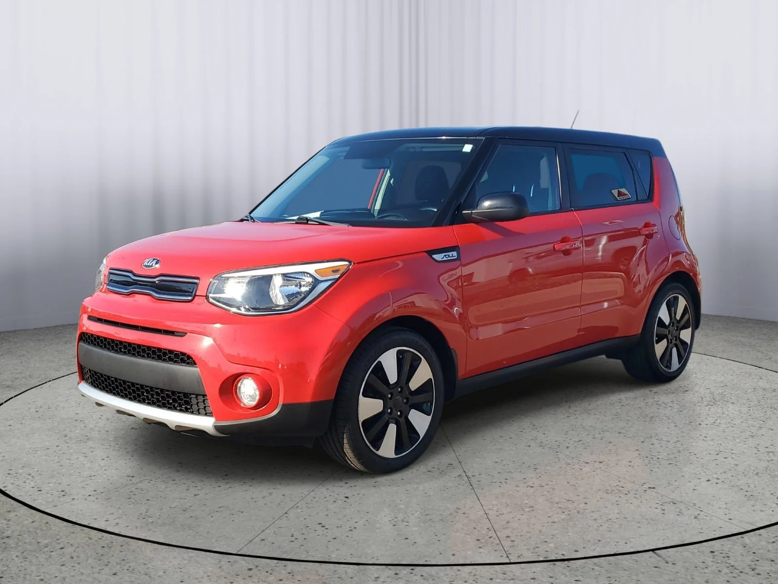 Used 2018 Red Kia Plus image 2