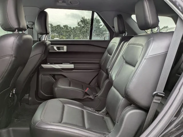 Certified Used 2022 Black Metallic Ford XLT image 10