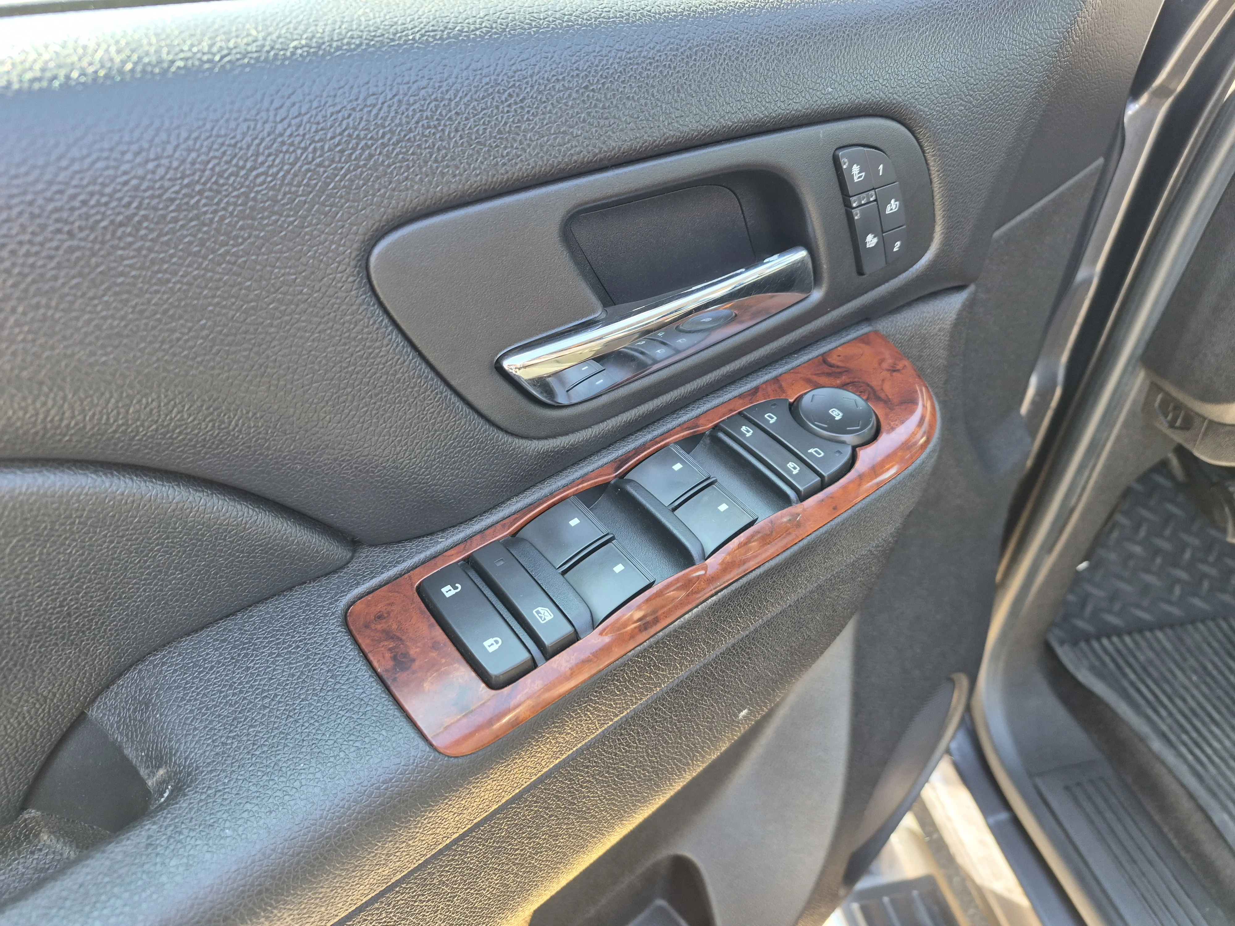 Used 2010 Gray Chevrolet LTZ image 3