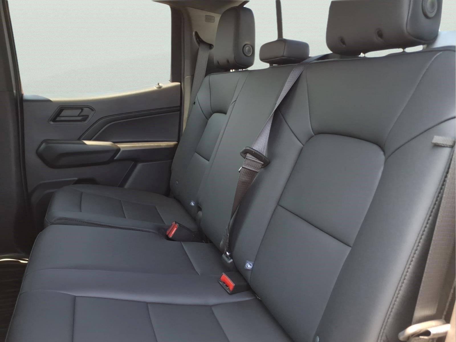 New 2026 Summit White Chevrolet Trail Boss image 10