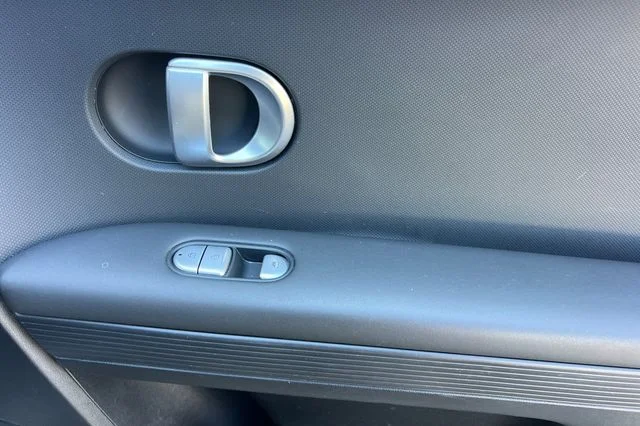 Used 2024 Gray Hyundai SEL image 20