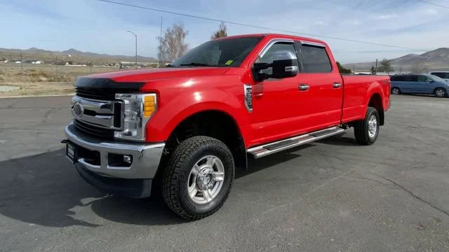 Used 2017 Race Red Ford Platinum image 4