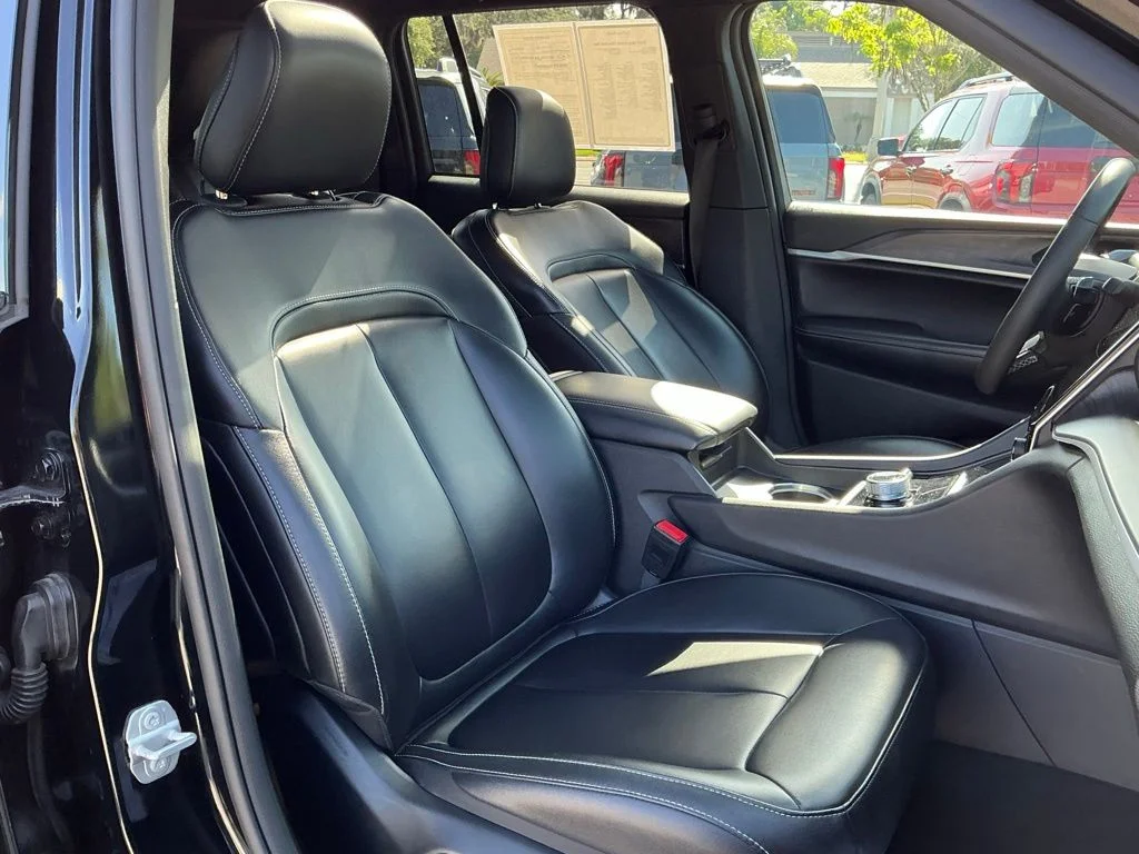Used 2024 Black Jeep 4xe image 30