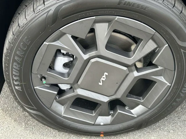 Certified Used 2026 Gray Kia EX image 5