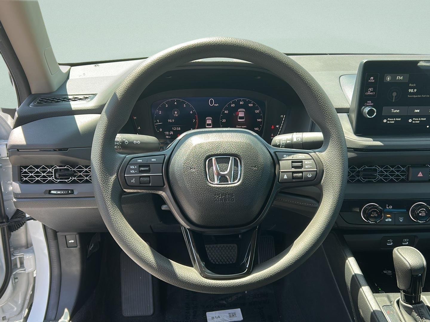 New 2026 Platinum White Pearl Honda LX image 14