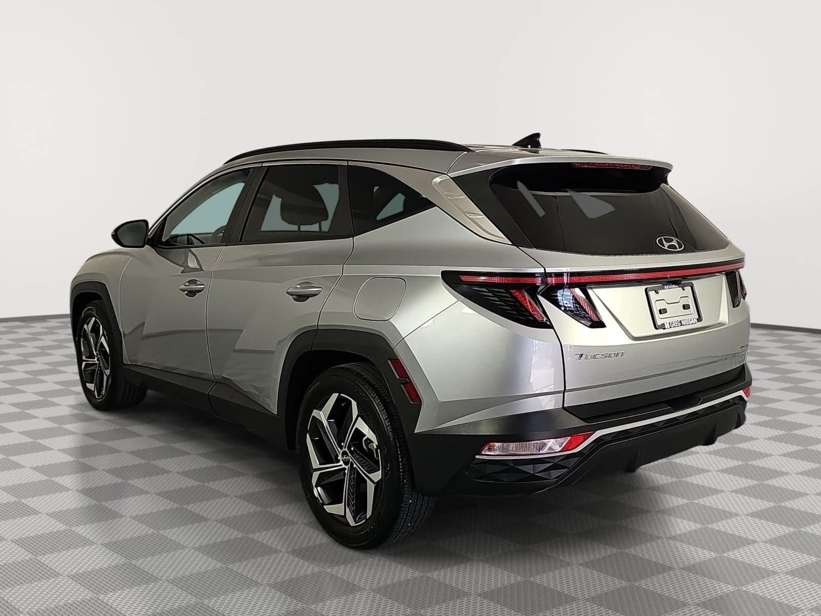 Used 2023 Silver Hyundai SEL image 6