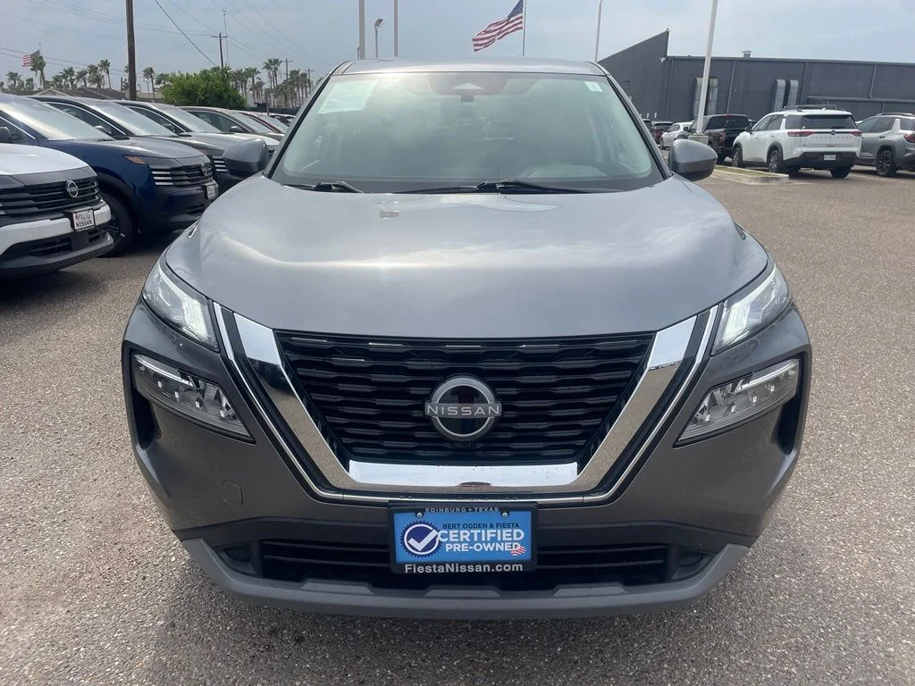 Used 2023 Gray Nissan SV image 2