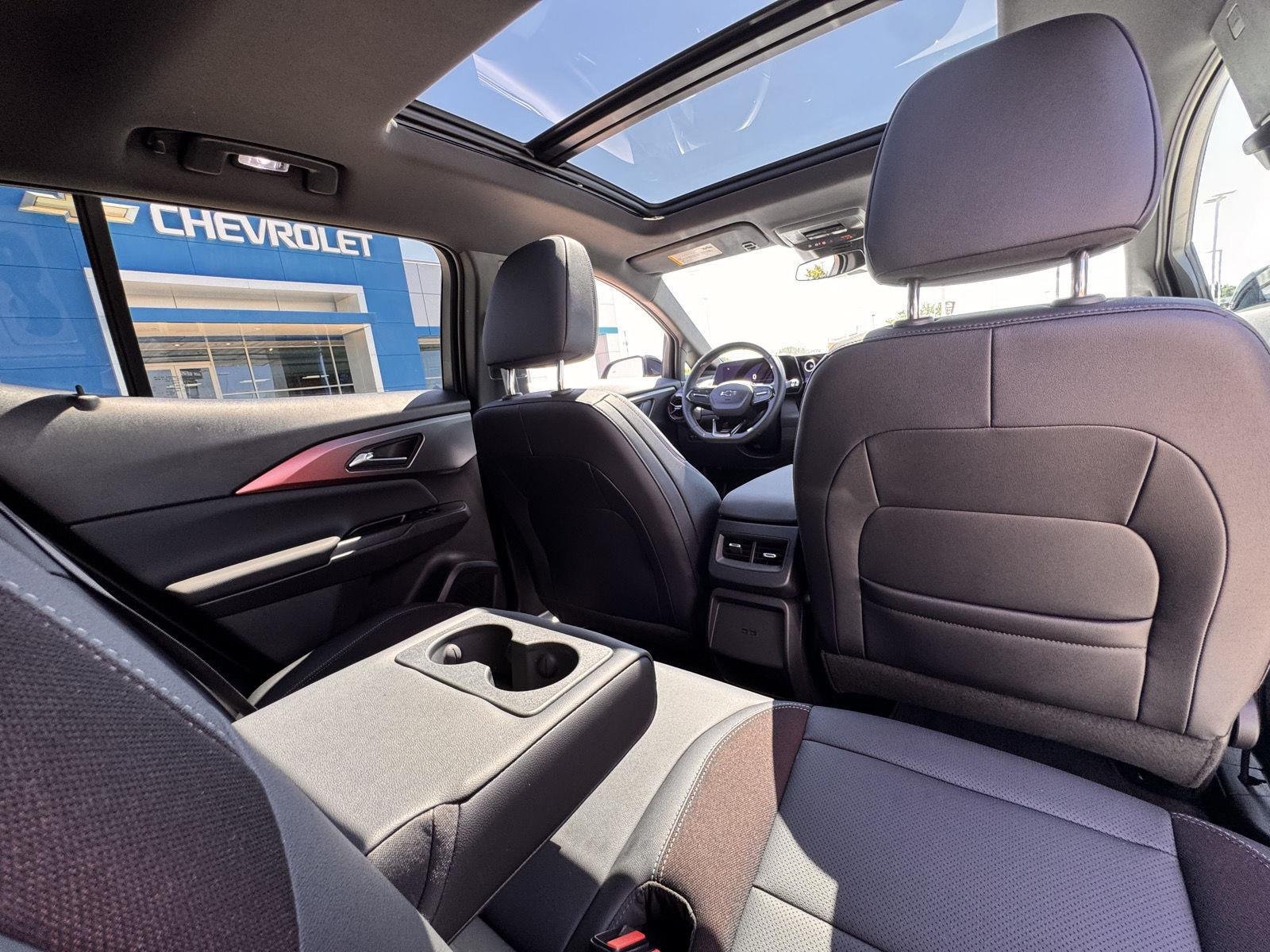 2026 Chevrolet Equinox EV RS - Photo 48