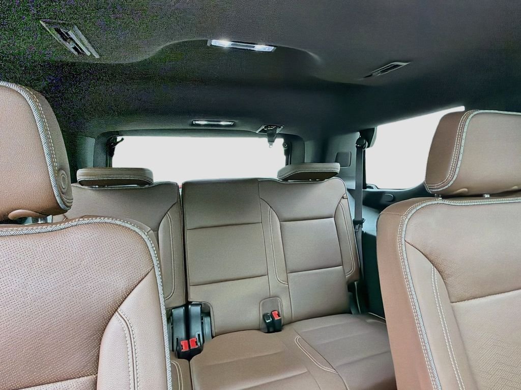 Used 2021 Beige Metallic Chevrolet High Country image 29
