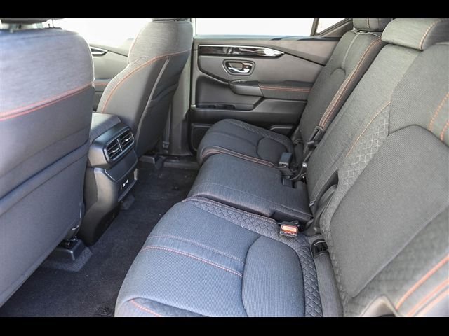 2025 Honda Pilot Sport - Photo 15