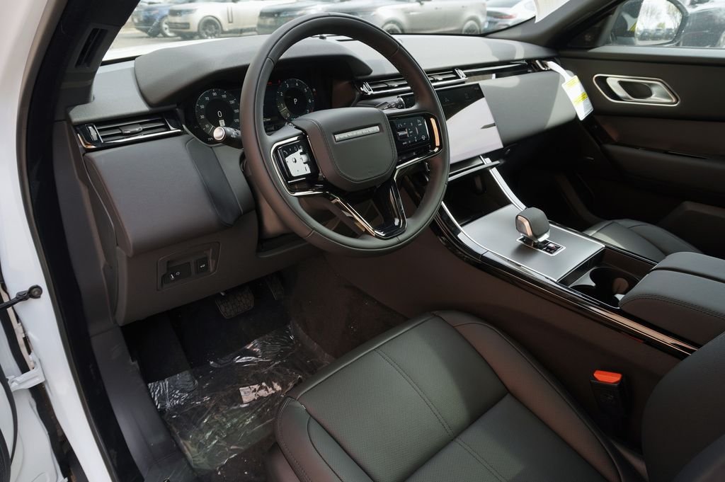 New 2026 Fuji White Land Rover S image 13