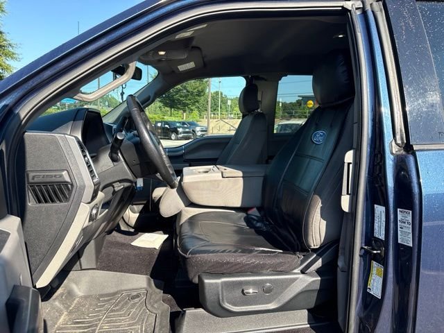 Used 2016 Blue Ford XLT image 8