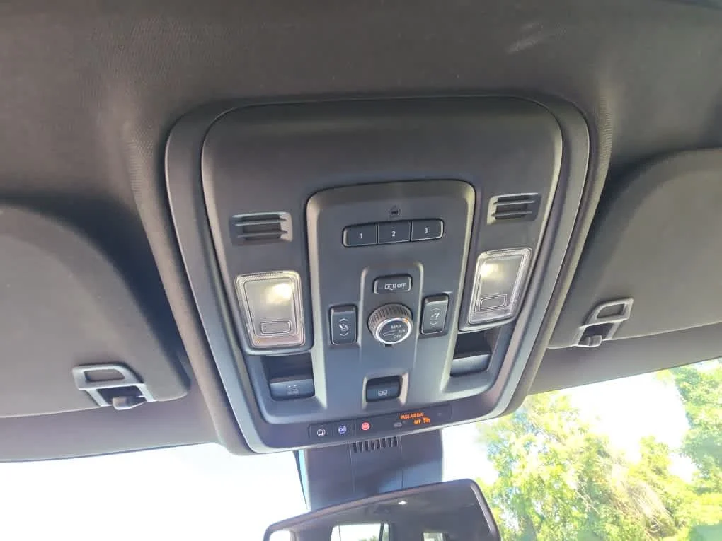 Used 2023 Summit White GMC Denali image 27