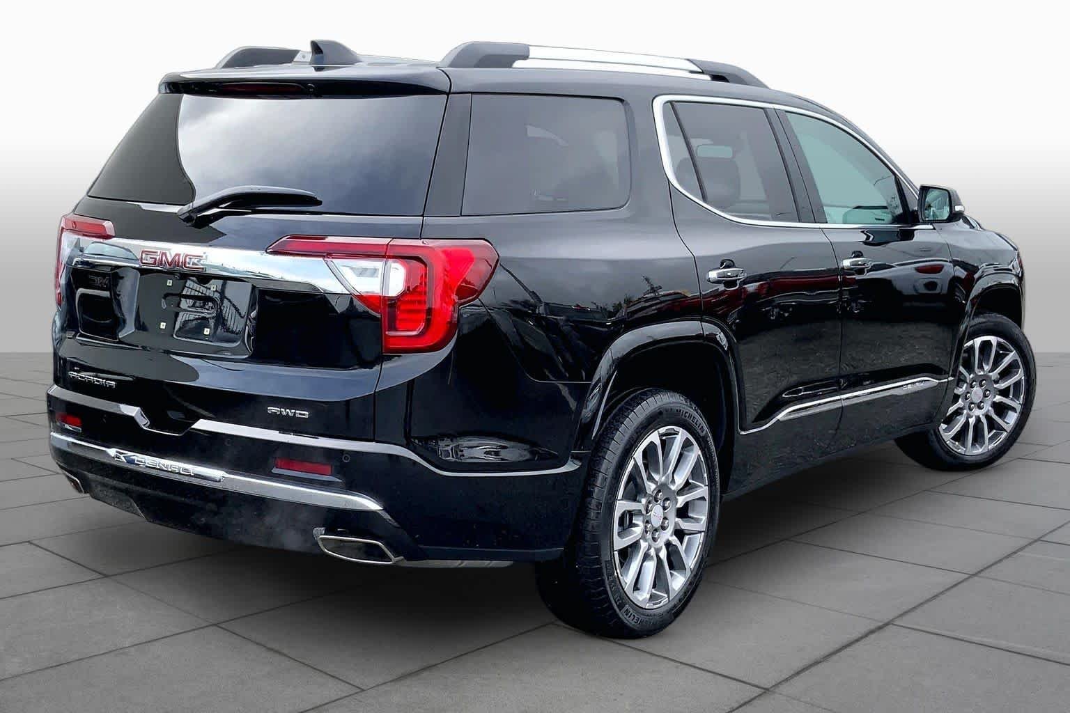 Used 2023 EBONY TWILIGHT METALLIC GMC Denali image 13