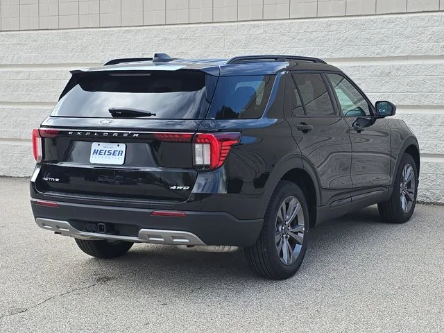 Used 2026 Agate Black Metallic Ford Active image 13
