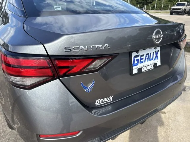 Used 2025 Gray Nissan S image 18