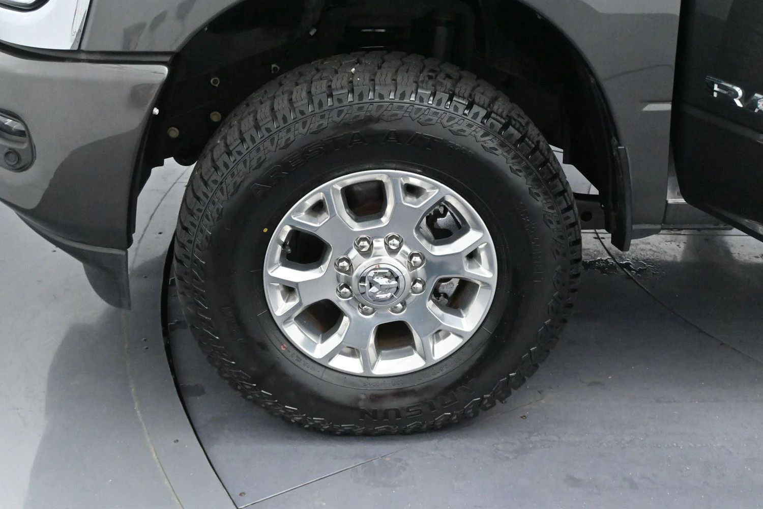 Used 2024 Granite Crystal Metallic Clearcoat Ram Laramie image 35