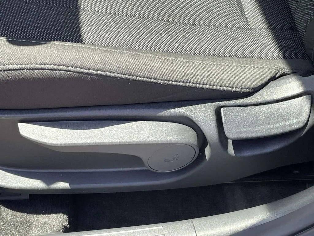 New 2026 Gray Hyundai SE image 16