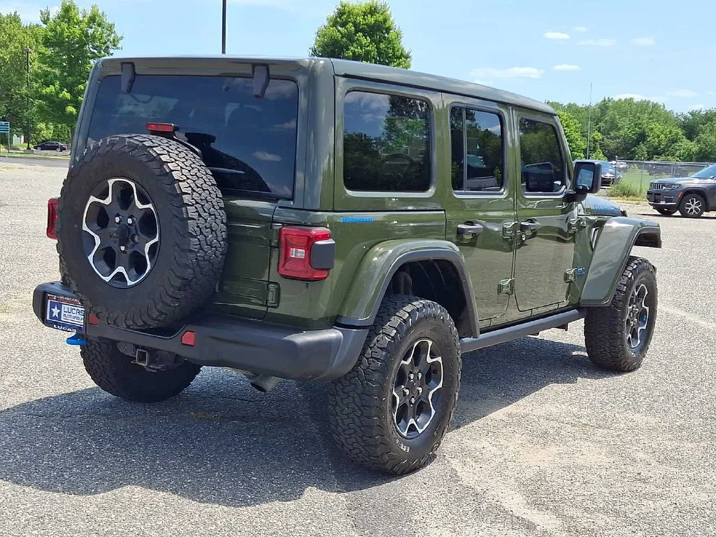 Used 2023 Sarge Green Clearcoat Jeep Rubicon image 11