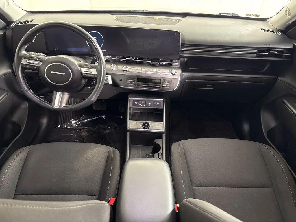 Used 2025 Red Hyundai SEL image 13