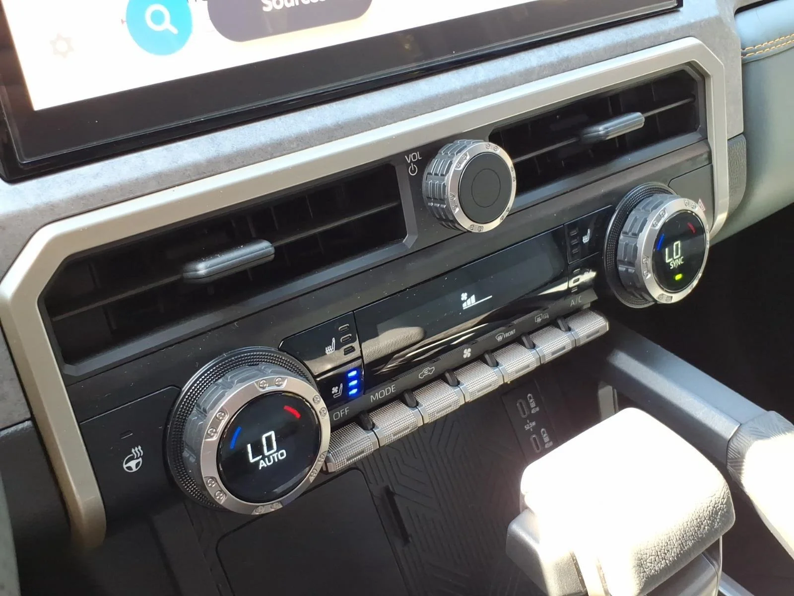 Used 2025 Black Toyota Trailhunter Hybrid image 23