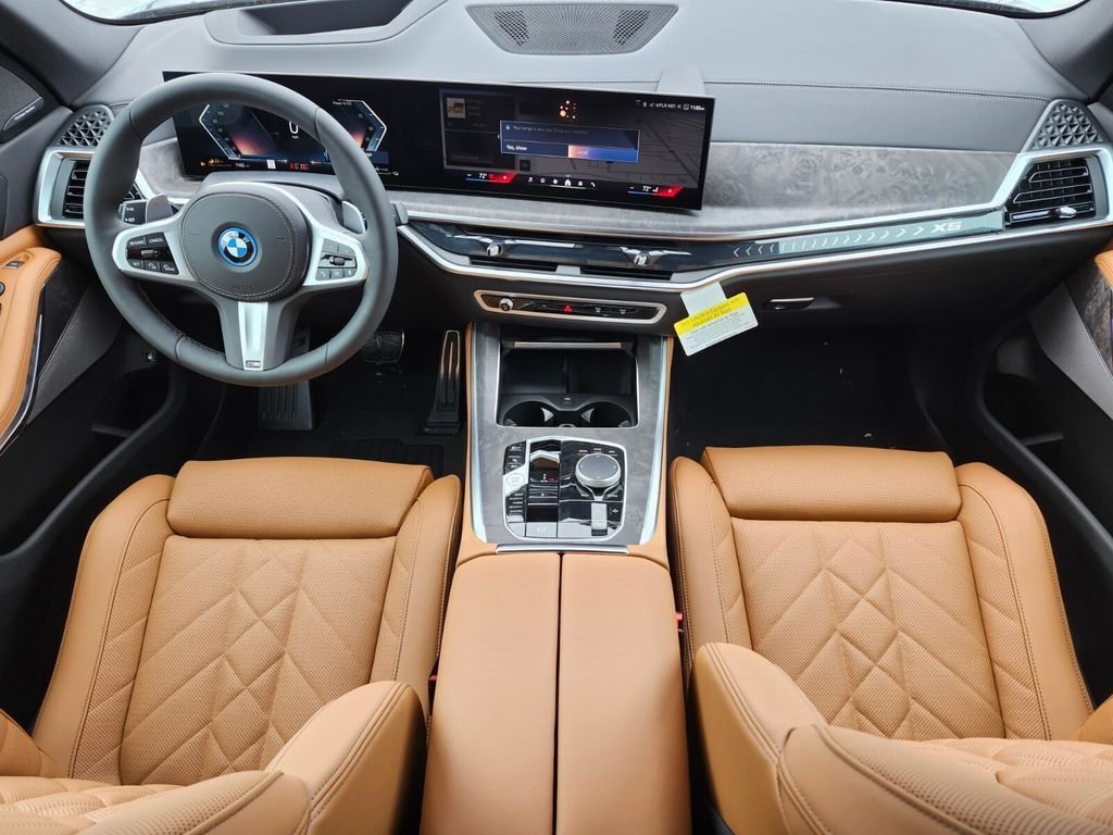 Used 2026 Black BMW xDrive50e image 12