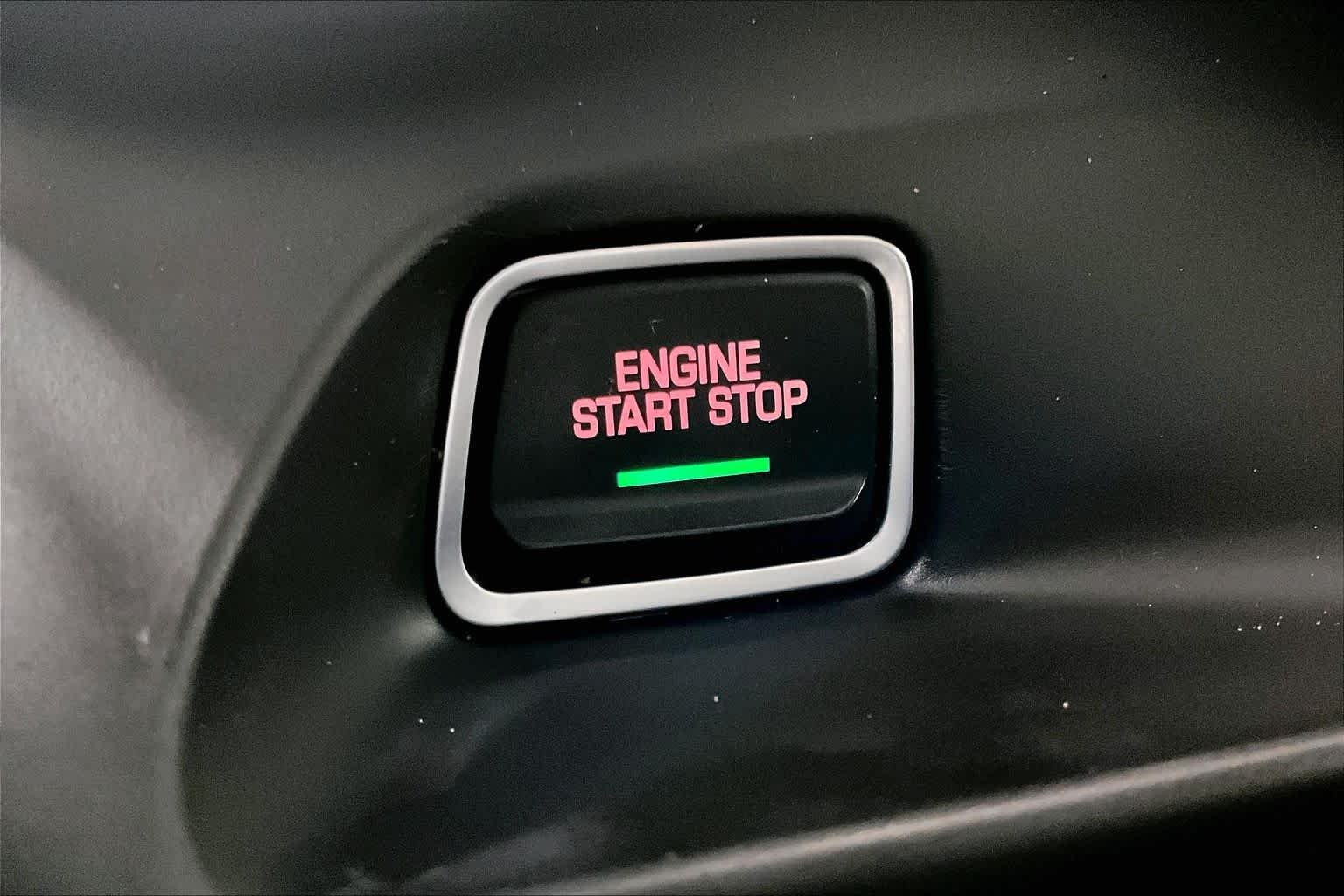Used 2019 Black Chevrolet 1LT image 30