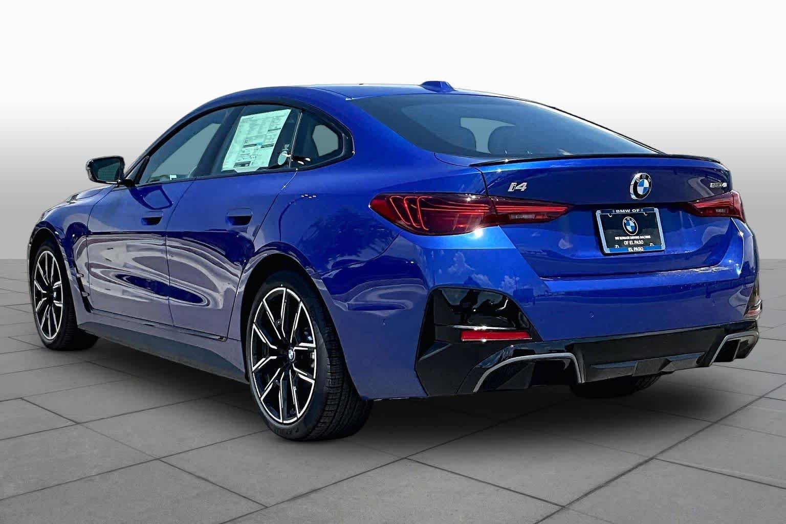 New 2026 Portimao Blue Metallic BMW eDrive40 image 12