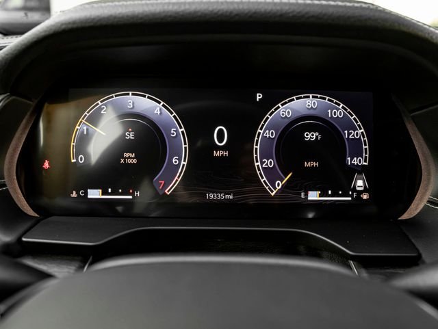 Used 2022 Diamond Black Crystal Pearlcoat Jeep Limited image 19